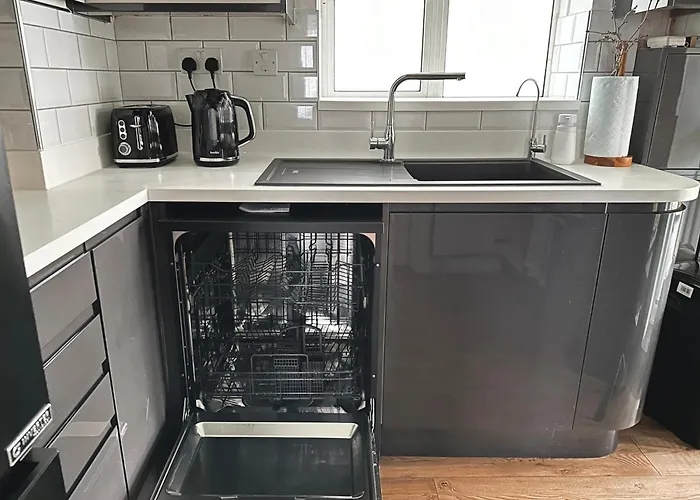 2-Br Flat With Style And Comfort In St John\'S Wood